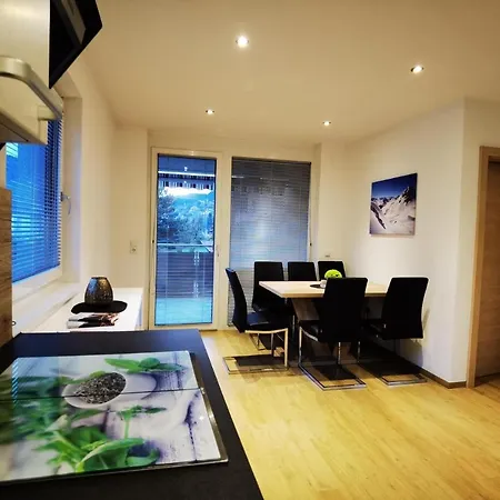 Alpenblume Apartment *