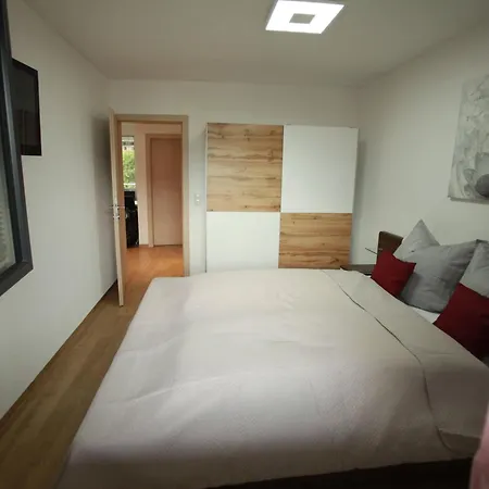 Alpenblume Apartment *